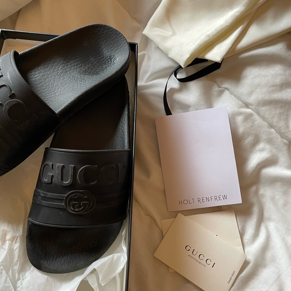 GUCCI SLIDES